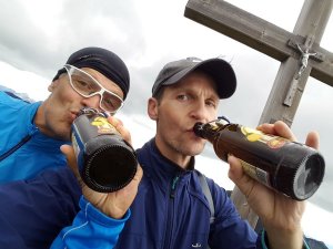 Ammergauer Alpen: Bier mit dem Schwarzfuchs auf dem Ochsenälpeleskop