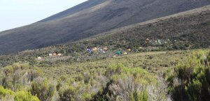 Blick aufs Kikelewa-Camp - 7summits4help auf dem Kilimanjaro via Rongai-Route