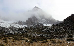 Der Mawenzi im Nebel - 7summits4help auf dem Kilimanjaro via Rongai-Route