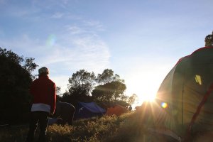 Sonnenaufgang im Simba-Camp - 7summits4help auf dem Kilimanjaro via Rongai-Route
