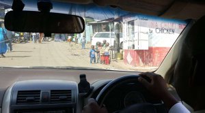 Anfahrt im Slum - German Doctors im Mathare Valley Nairobi - 7summits4help