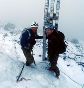 Toby und Nico am Gipfel der Königsspitze - Alpinschule Ortler mit Jacopo Compagnoni