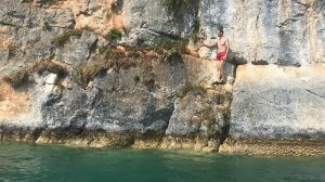 Erste Gehversuche - Deep Water Soloing am Lac d’Annecy