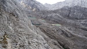 Eine unwirkliche Landschaft am Neuseeland-Pass in Papua
