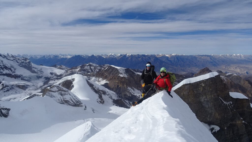 Jost Kobusch und Nicolas Scheidtweiler auf dem Gipfel des Purbung